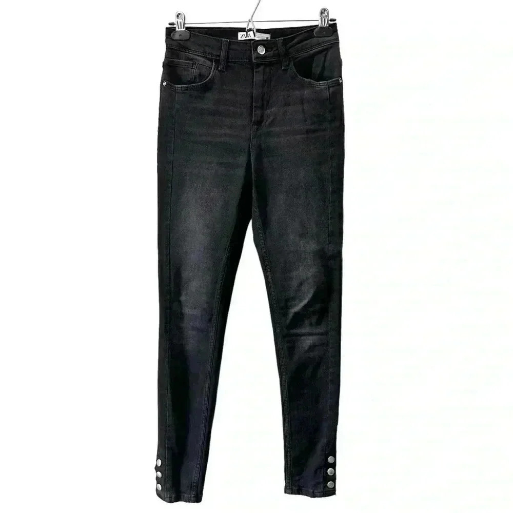 Zara High Rise  Skinny Jeans Ankle Snaps Washed Black Size 2